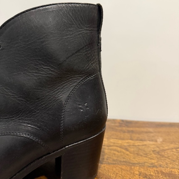 Frye Leather Lace Up Heeled Block Ankle Boots - Picture 5 of 11